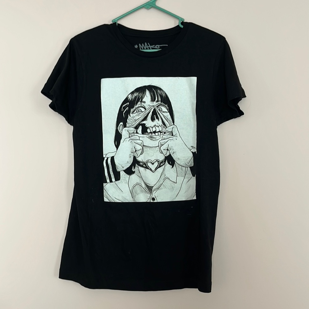 Hot Topic Mako Women's Black Vice Skull Face Graphic T-Shirt Small